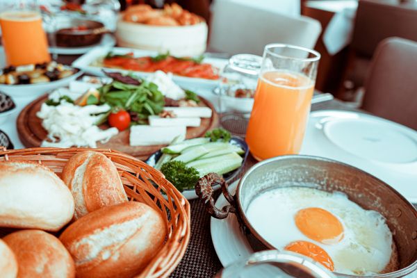 Le brunch à l'américaine : astuces pour éblouir vos invités