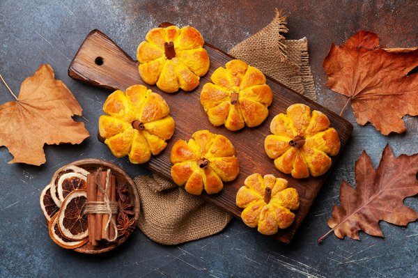 Comment préparer des muffins anglais maison pour un petit-déjeuner gourmand?